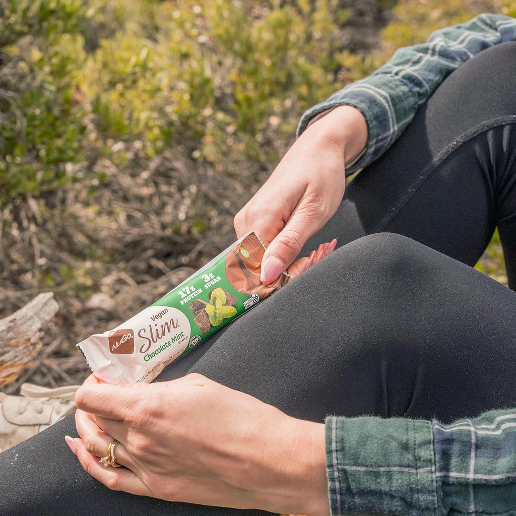 NuGo Slim Dark Chocolate Mint, 17g Vegan Protein, 3g Sugar, 6g Fiber, Low Net Carb, Keto Friendly, Gluten Free, 12 Count